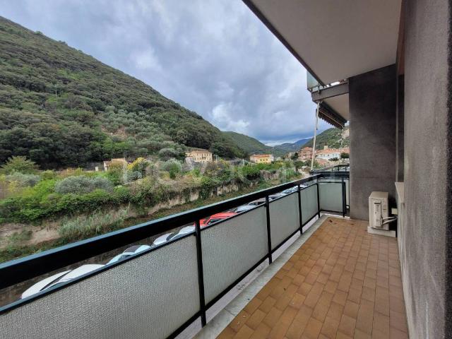 Bilocale in vendita a Finalborgo, Finale Ligure