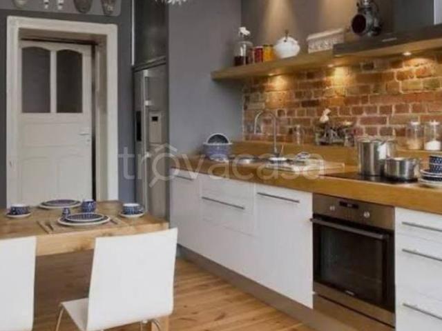 Bilocale in vendita a Firenze, Cure