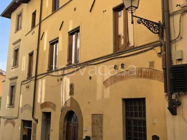 Bilocale in vendita a Firenze, San Niccolò
