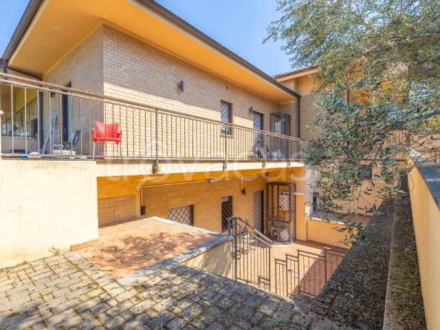 Bilocale in vendita a Frascati viale Enrico Fermi, 48