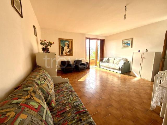 Bilocale in vendita a Oliveri via Gaspare Amodeo, 96