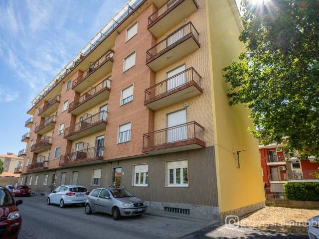 Bilocale in vendita a Orbassano strada Piossasco, 27