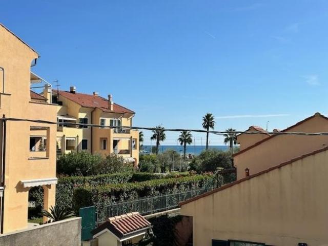 Bilocale in vendita a Loano