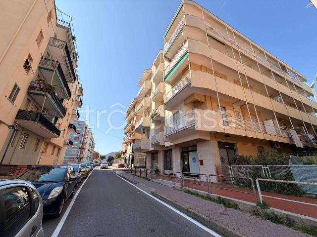 Bilocale in vendita a Loano via Antonio Fogazzaro, 5