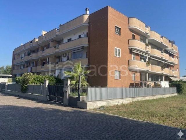 Bilocale in vendita a Latina via Monte Lupone, 11, Gionchetto