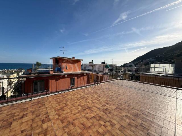 Bilocale in vendita a Laigueglia via Novara, 14