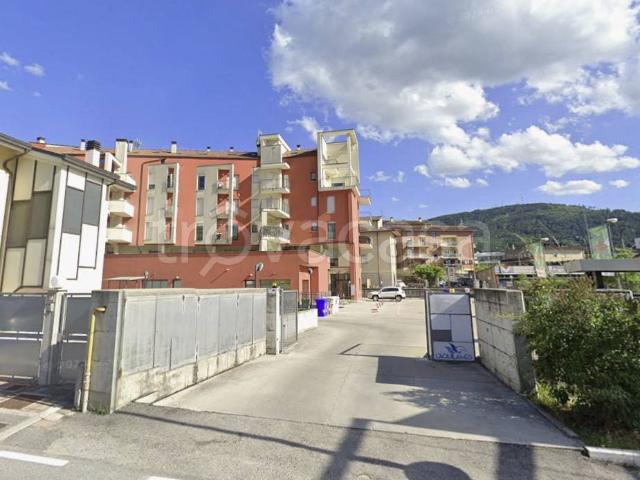 Bilocale in vendita a L'Aquila, Pile