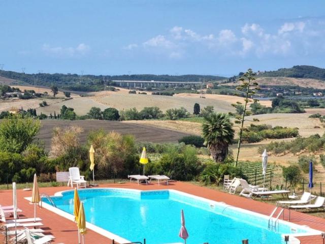 Bilocale in vendita a Le Badie, Castellina Marittima