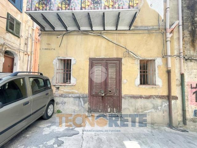 Bilocale in vendita a Monreale via Umberto Maddalena, 13