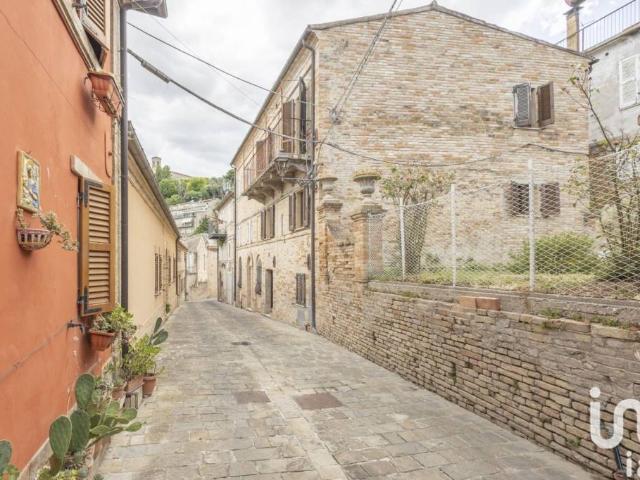 Bilocale in vendita a Montegiorgio via Goito, 12