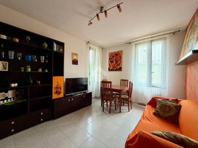 Bilocale in vendita a Monza, Taccona