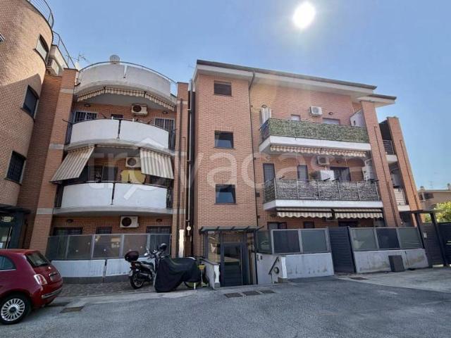 Bilocale in vendita a Marino via Eugenio Curiel, 5, Santa Maria Delle Mole