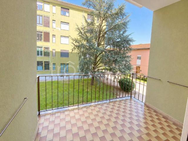 Bilocale in vendita a Milano, Baggio