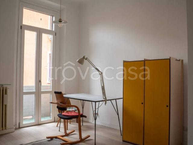 Bilocale in vendita a Milano, Certosa
