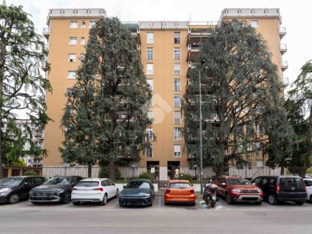 Bilocale in vendita a Milano, Giambellino