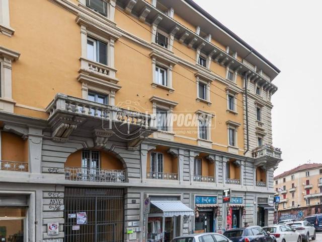 Bilocale in vendita a Milano, Solari