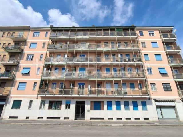 Bilocale in vendita a Milano via Tina di Lorenzo, 3, Vialba