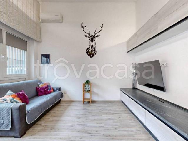 Bilocale in vendita a Milano via Agordat, 13, Cimiano
