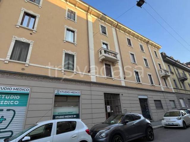 Bilocale in vendita a Milano via Andrea Ponti, 1, Barona