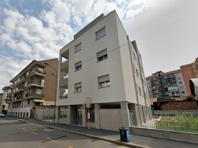 Bilocale in vendita a Milano via Bordighera, 31, Famagosta