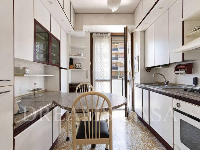Bilocale in vendita a Milano via Ettore Ponti, 30, Barona