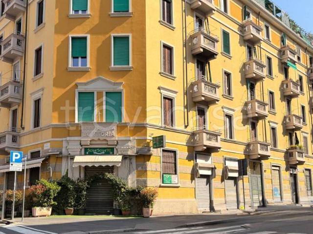 Bilocale in vendita a Milano via Gioacchino Murat, 72, Istria