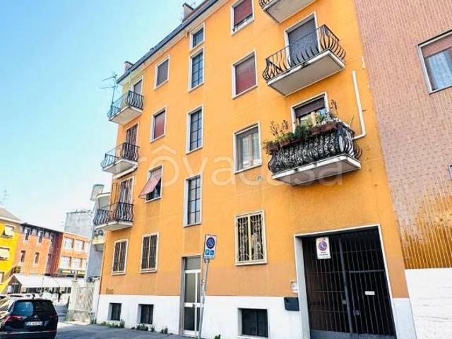 Bilocale in vendita a Milano via Modica, 13, Famagosta