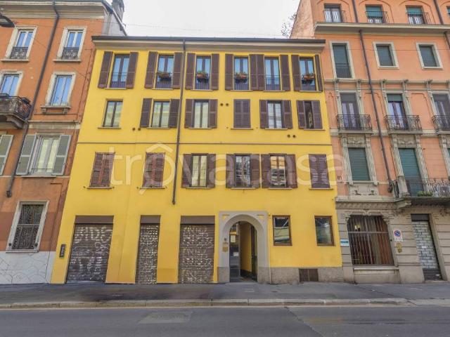 Bilocale in vendita a Milano via Molino delle Armi, 15, Ticinese