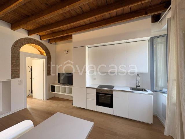 Bilocale in vendita a Milano via Padova, 51, Parco Trotter