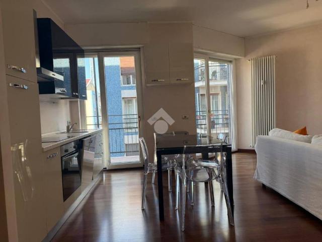 Bilocale in vendita a Milano via Savona, 94, Piazza Napoli