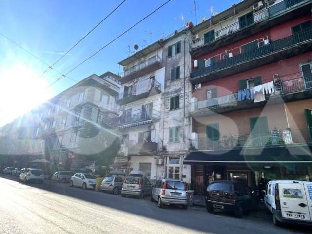 Bilocale in vendita a Napoli, Secondigliano