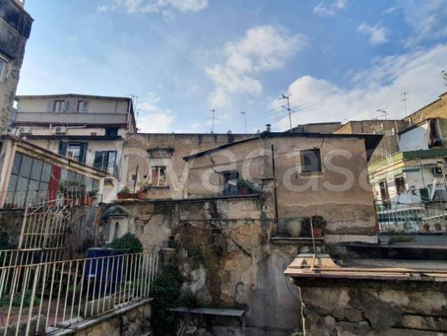 Bilocale in vendita a Napoli via Cristallini, 20, Sanità