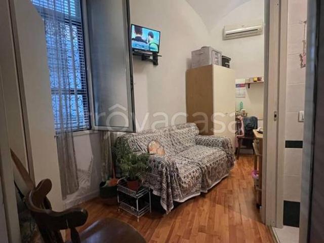 Bilocale in vendita a Napoli via Nicola Galdo, Tribunali