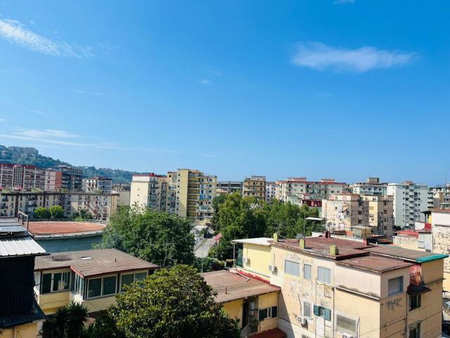 Bilocale in vendita a Napoli