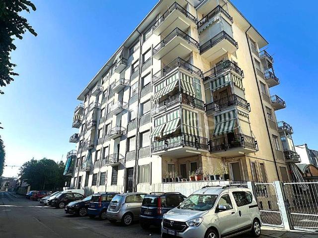 Bilocale in vendita a Nichelino via Enrico Toti, 15