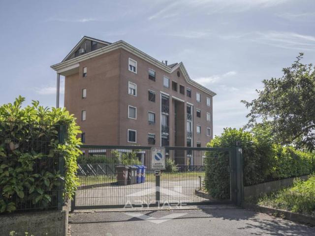 Bilocale in vendita a Nichelino via Pietro Nenni, 33