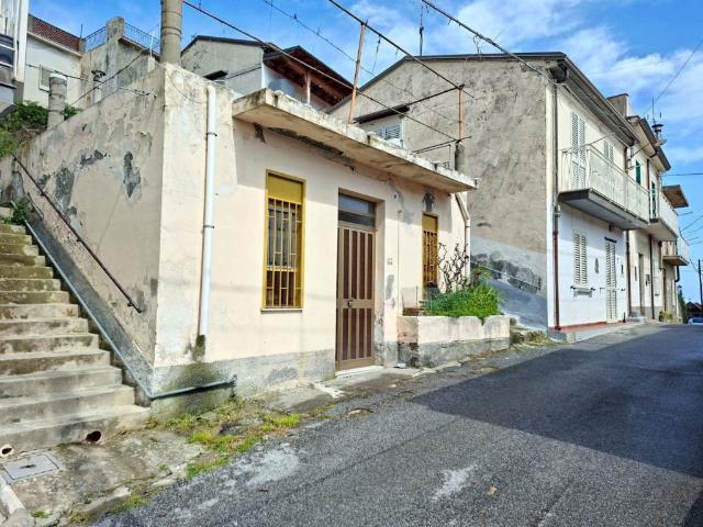 Bilocale in vendita a Sorrentini, Patti