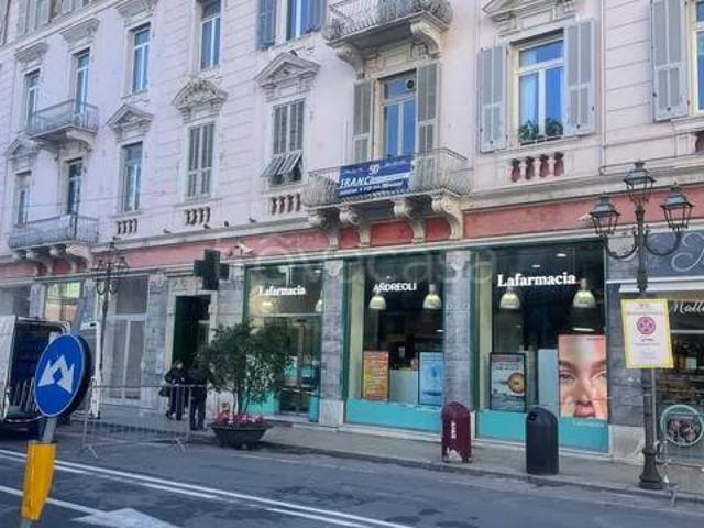 Bilocale in vendita a Sanremo corso g. Garibaldi, 20, Porto Vecchio