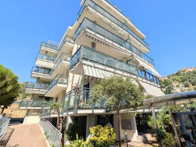 Bilocale in vendita a Sanremo, San Martino Villetta