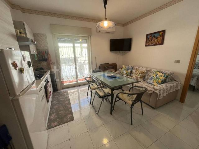 Bilocale in vendita a Santa Teresa di Riva via Sparagonà, 469