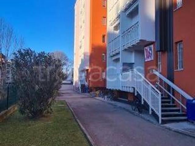 Bilocale in vendita a Saronno via Cristoforo Colombo