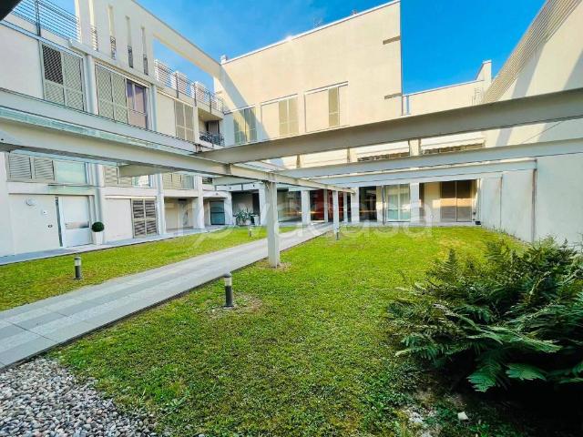 Bilocale in vendita a Saronno via Ambrogio Legnani