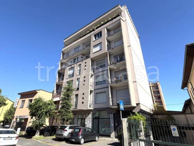 Bilocale in vendita a Saronno via Bergamo, 10
