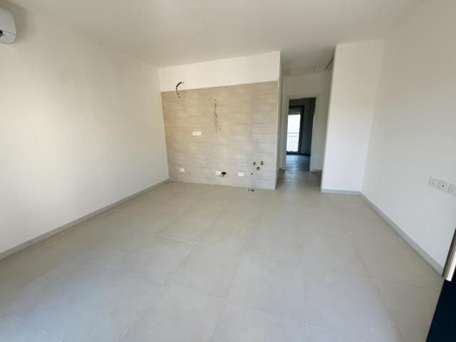 Bilocale in vendita a Sarzana
