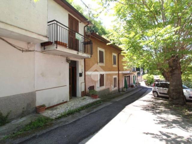 Bilocale in vendita a Scandriglia via montebello, 17