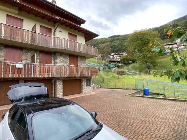 Bilocale in vendita a Selvino via Aviatico