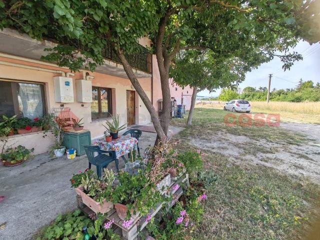 Bilocale in vendita a Spoleto, San Giacomo