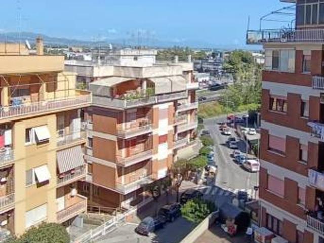Bilocale in vendita a Pomezia via Pietro Metastasio