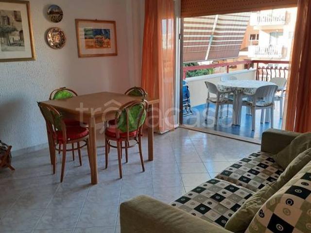 Bilocale in vendita a Pomezia via Rumenia, 392