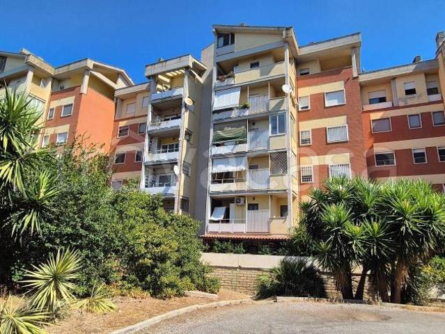 Bilocale in vendita a Pomezia viale delle Arti, 3